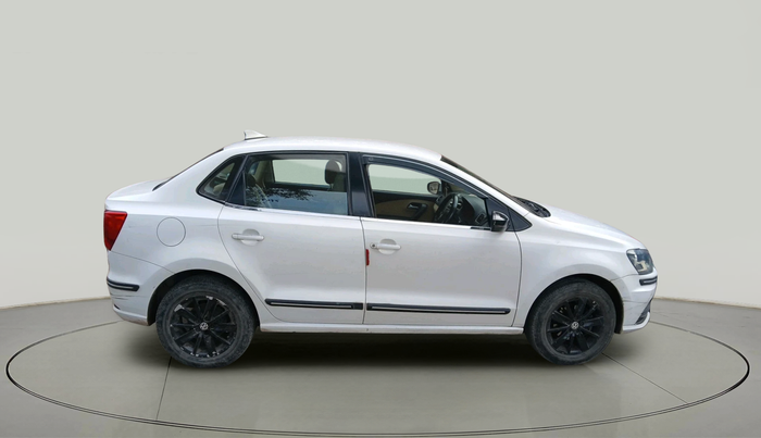 2016 Volkswagen Ameo HIGHLINE1.2L, Petrol, Manual, 1,16,818 km, exterior