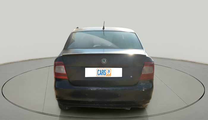 2012 Skoda Rapid ELEGANCE 1.6 TDI CR MT, Diesel, Manual, 19,600 km, exterior