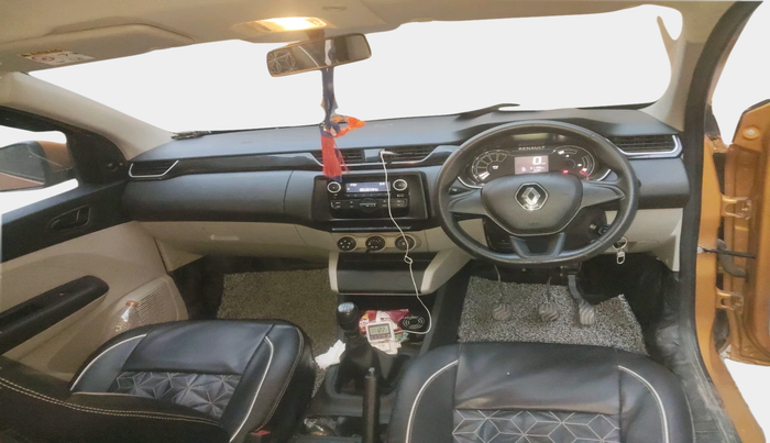 2020 Renault TRIBER RXL MT, Petrol, Manual, 51,198 km, interior