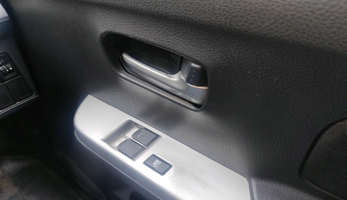 2012 Maruti Wagon R 1.0 LXI, Petrol, Manual, 72,129 km, interior