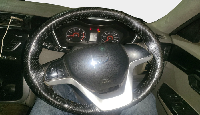 2016 Mahindra Kuv100 K8 6 STR, Petrol, Manual, 54,589 km, interior