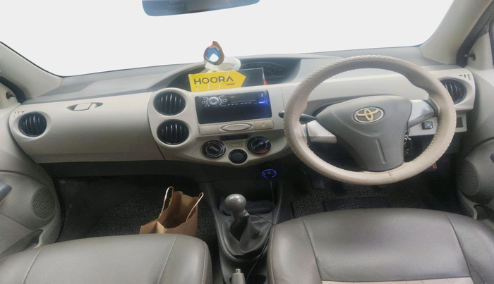 2015 Toyota Etios Liva G, Petrol, Manual, 94,779 km, interior