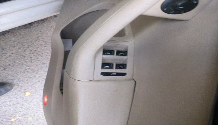 2015 Skoda Octavia ELEGANCE 1.8 TSI AT, Petrol, Automatic, 91,408 km, interior