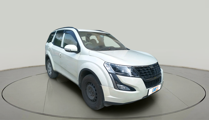 2018 Mahindra XUV500 W7, Diesel, Manual, 78,338 km, exterior