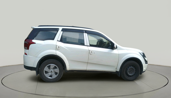 2018 Mahindra XUV500 W7, Diesel, Manual, 78,338 km, exterior