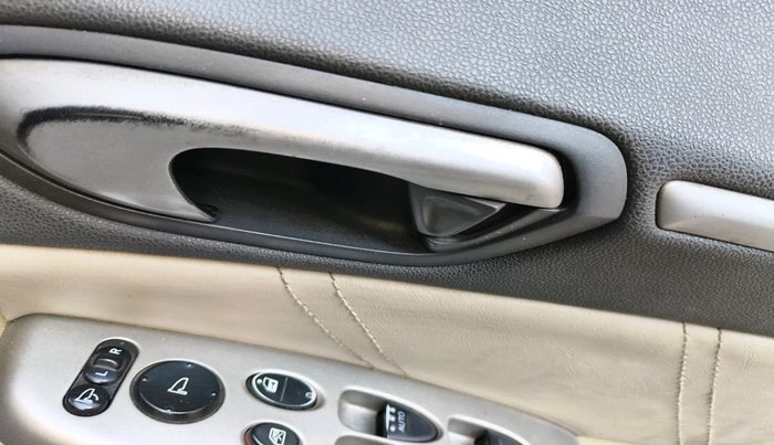 2011 Honda Civic 1.8L I-VTEC V MT, Petrol, Manual, 94,321 km, interior