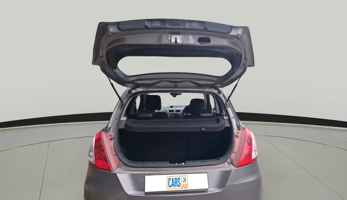 2017 Maruti Swift LXI (O), Petrol, Manual, 1,42,206 km, exterior
