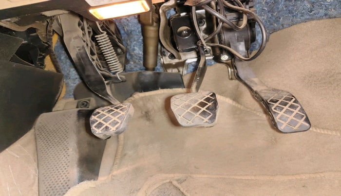 2016 Volkswagen Ameo COMFORTLINE 1.2L, Petrol, Manual, 1,54,907 km, interior