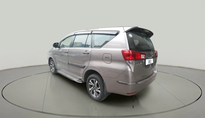 2022 Toyota Innova Crysta 2.7 GX AT 7 STR, Petrol, Automatic, 16,298 km, exterior