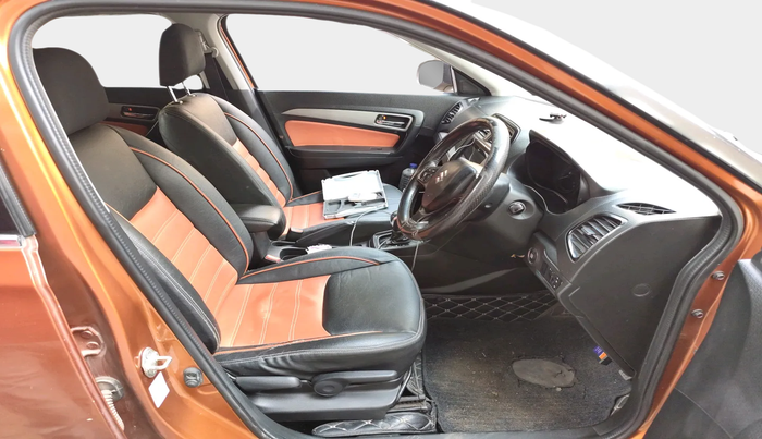 2018 Maruti Vitara Brezza ZDI PLUS AT DUAL TONE, Diesel, Automatic, 1,19,530 km, interior