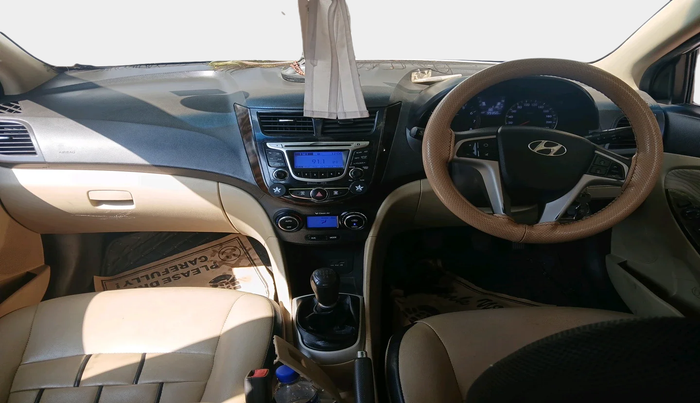 2014 Hyundai Verna FLUIDIC 1.6 VTVT SX, Petrol, Manual, 99,350 km, interior