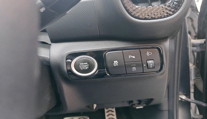 2023 KIA SONET X LINE 1.0 TURBO PETROL DCT, Petrol, Automatic, 9,794 km, interior