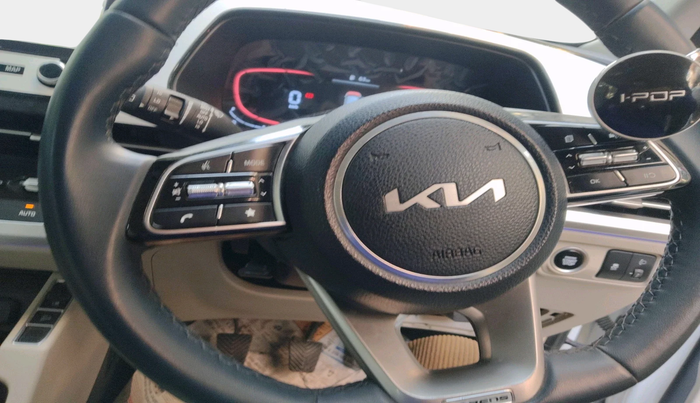 2022 KIA CARENS LUXURY PLUS 1.4 PETROL 7 STR, Petrol, Manual, 25,292 km, interior