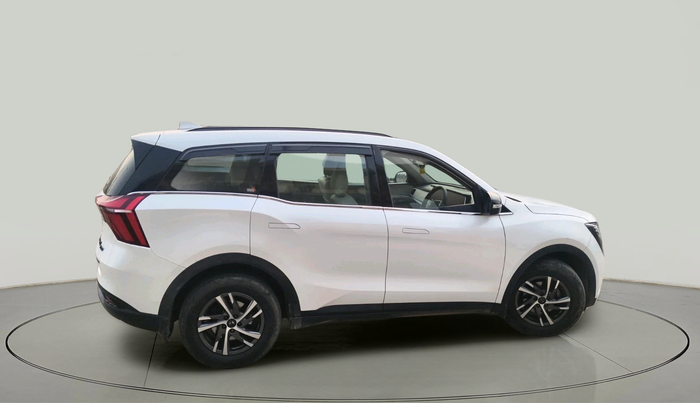 2022 Mahindra XUV700 AX 5 D MT 5 STR, Diesel, Manual, 45,911 km, exterior