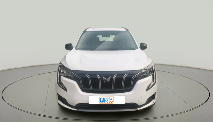 2022 Mahindra XUV700 AX 5 D MT 5 STR, Diesel, Manual, 45,911 km, exterior