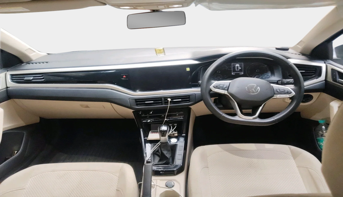 2024 Volkswagen VIRTUS HIGHLINE TSI 1.0 AT, Petrol, Automatic, 9,231 km, interior