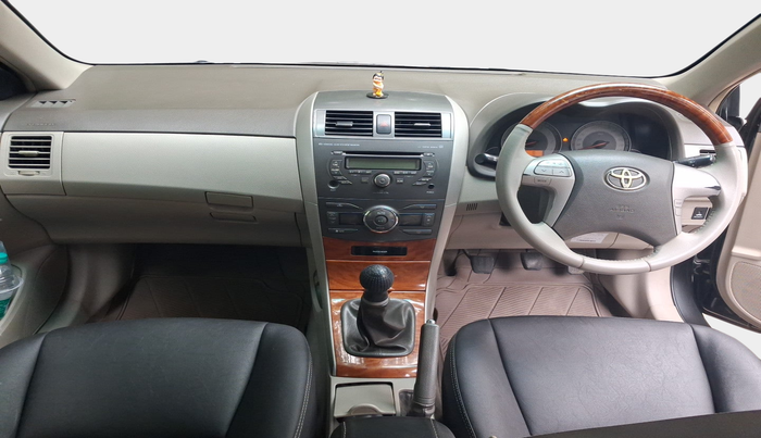 2011 Toyota Corolla Altis GL PETROL, Petrol, Manual, 1,41,951 km, interior