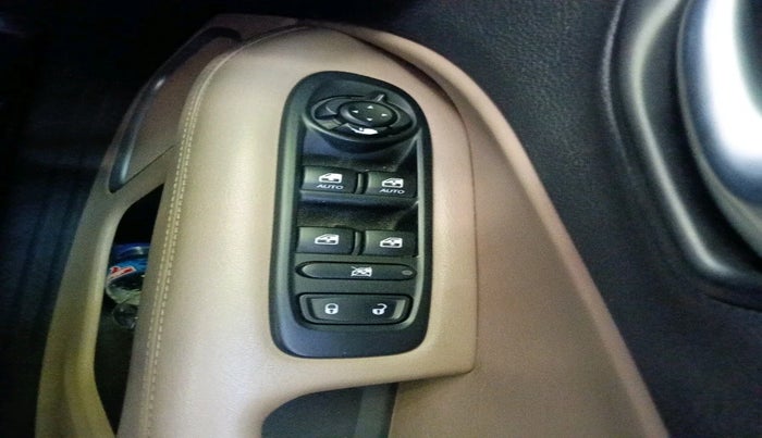 2018 Jeep Compass LONGITUDE 2.0 DIESEL, Diesel, Manual, 27,878 km, interior