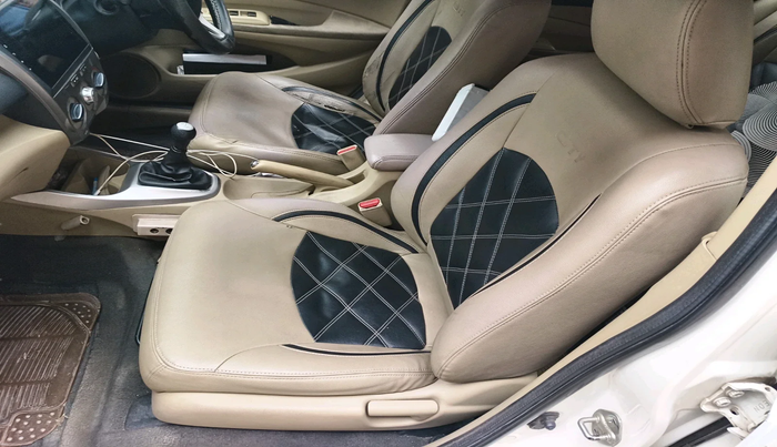 2011 Honda City 1.5L I-VTEC S MT, Petrol, Manual, 1,36,250 km, interior