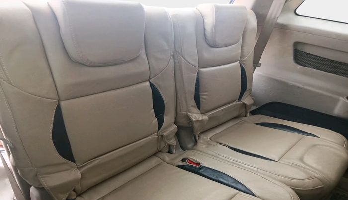 2017 Mahindra XUV500 W6 1.99, Diesel, Manual, 59,482 km, interior