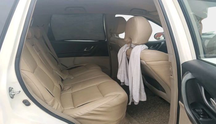 2017 Mahindra XUV500 W6 1.99, Diesel, Manual, 59,482 km, interior