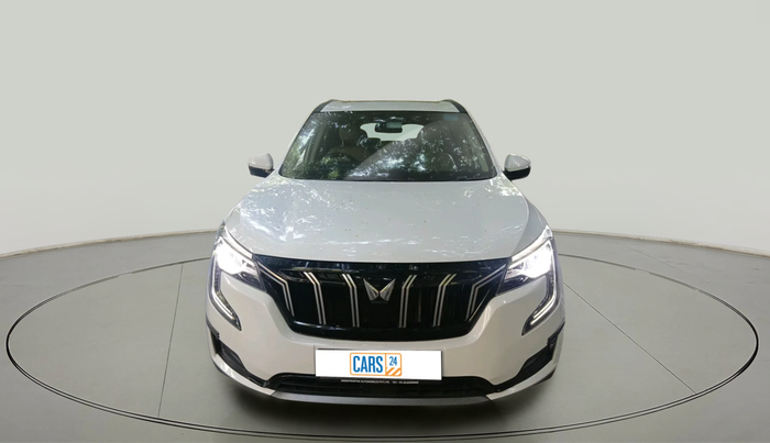 2024 Mahindra XUV700 AX 7 LUXURY P AT 7 STR, Petrol, Automatic, 8,684 km, exterior