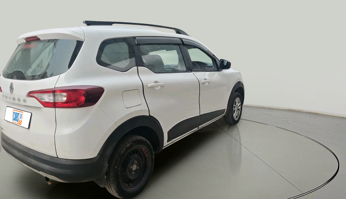2022 Renault TRIBER RXT, Petrol, Manual, 76,145 km, exterior