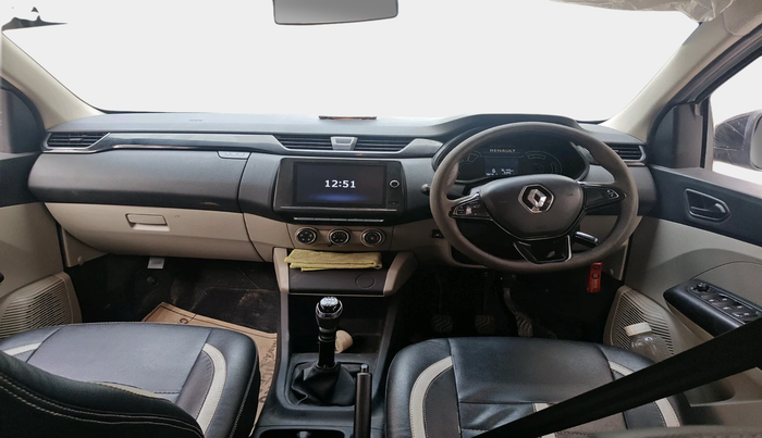 2022 Renault TRIBER RXT, Petrol, Manual, 76,145 km, interior