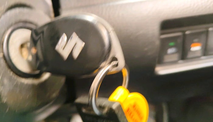 2015 Maruti Swift LXI (O), Petrol, Manual, 94,783 km, interior