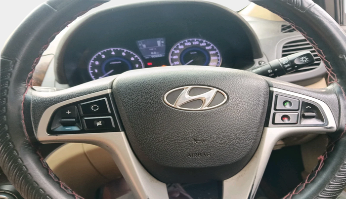 2013 Hyundai Verna FLUIDIC 1.6 VTVT SX, Petrol, Manual, 90,253 km, interior