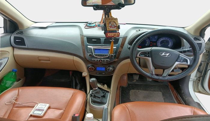 2013 Hyundai Verna FLUIDIC 1.6 VTVT SX, Petrol, Manual, 90,253 km, interior