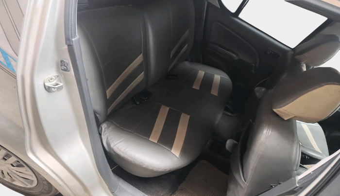 2011 Maruti Ritz LXI, Petrol, Manual, 75,000 km, interior