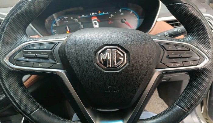 2020 MG HECTOR PLUS SHARP 1.5 PETROL TURBO CVT 6-STR, Petrol, Automatic, 68,508 km, interior