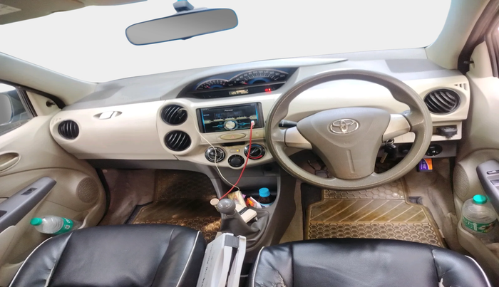 2015 Toyota Etios Liva G, Petrol, Manual, 82,899 km, interior