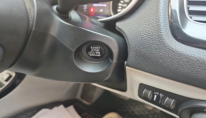 2017 Jeep Compass LIMITED 1.4 PETROL AT, Petrol, Automatic, 43,551 km, interior