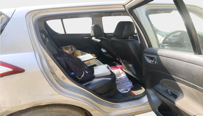 2013 Maruti Swift VXI, Petrol, Manual, 82,181 km, interior