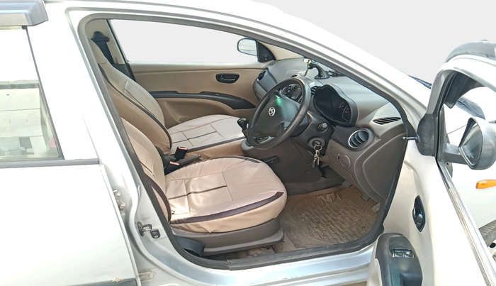 2011 Hyundai i10 ERA 1.1, Petrol, Manual, 42,046 km, interior