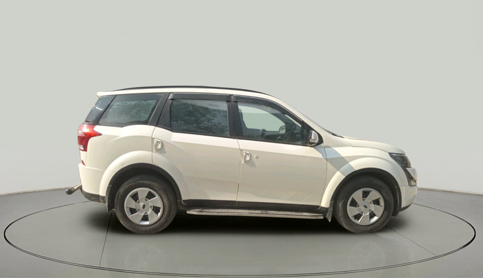 2021 Mahindra XUV500 W7, Diesel, Manual, 27,809 km, exterior