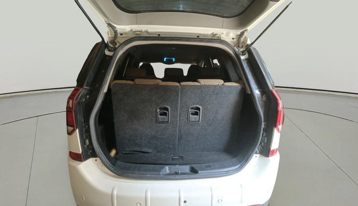 2021 Mahindra XUV500 W7, Diesel, Manual, 27,809 km, exterior