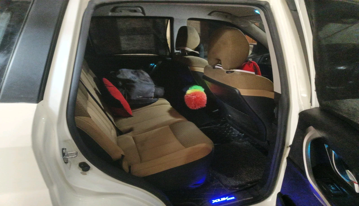 2021 Mahindra XUV500 W7, Diesel, Manual, 27,809 km, interior