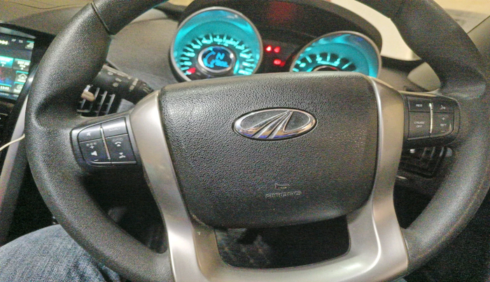 2021 Mahindra XUV500 W7, Diesel, Manual, 27,809 km, interior