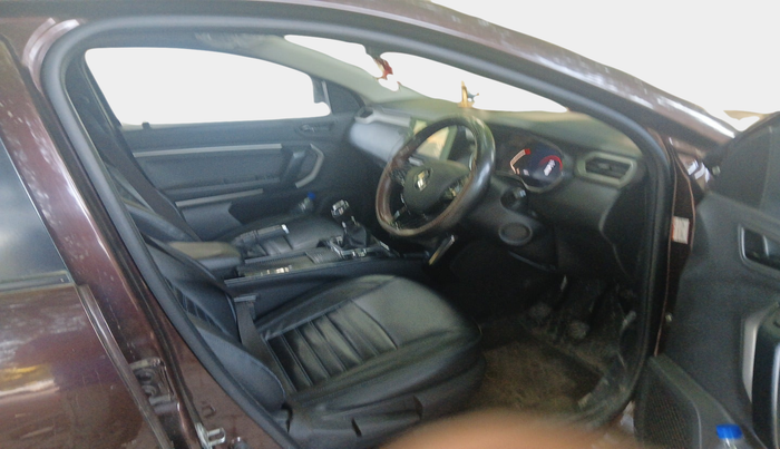 2021 Renault Kiger RXZ MT, Petrol, Manual, 54,850 km, interior