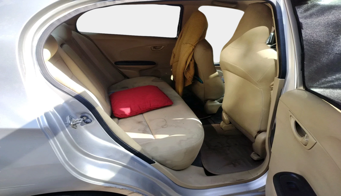 2016 Honda Amaze 1.2L I-VTEC S, Petrol, Manual, 1,30,216 km, interior