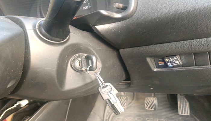 2019 Maruti Swift LXI, Petrol, Manual, 1,00,121 km, interior