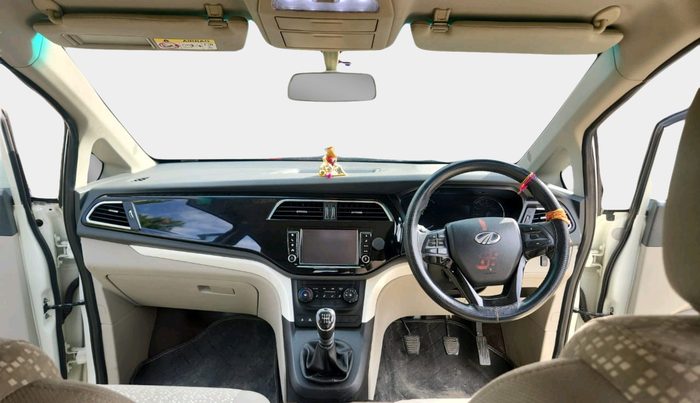 2019 Mahindra MARAZZO M6 8 STR, Diesel, Manual, 85,298 km, interior