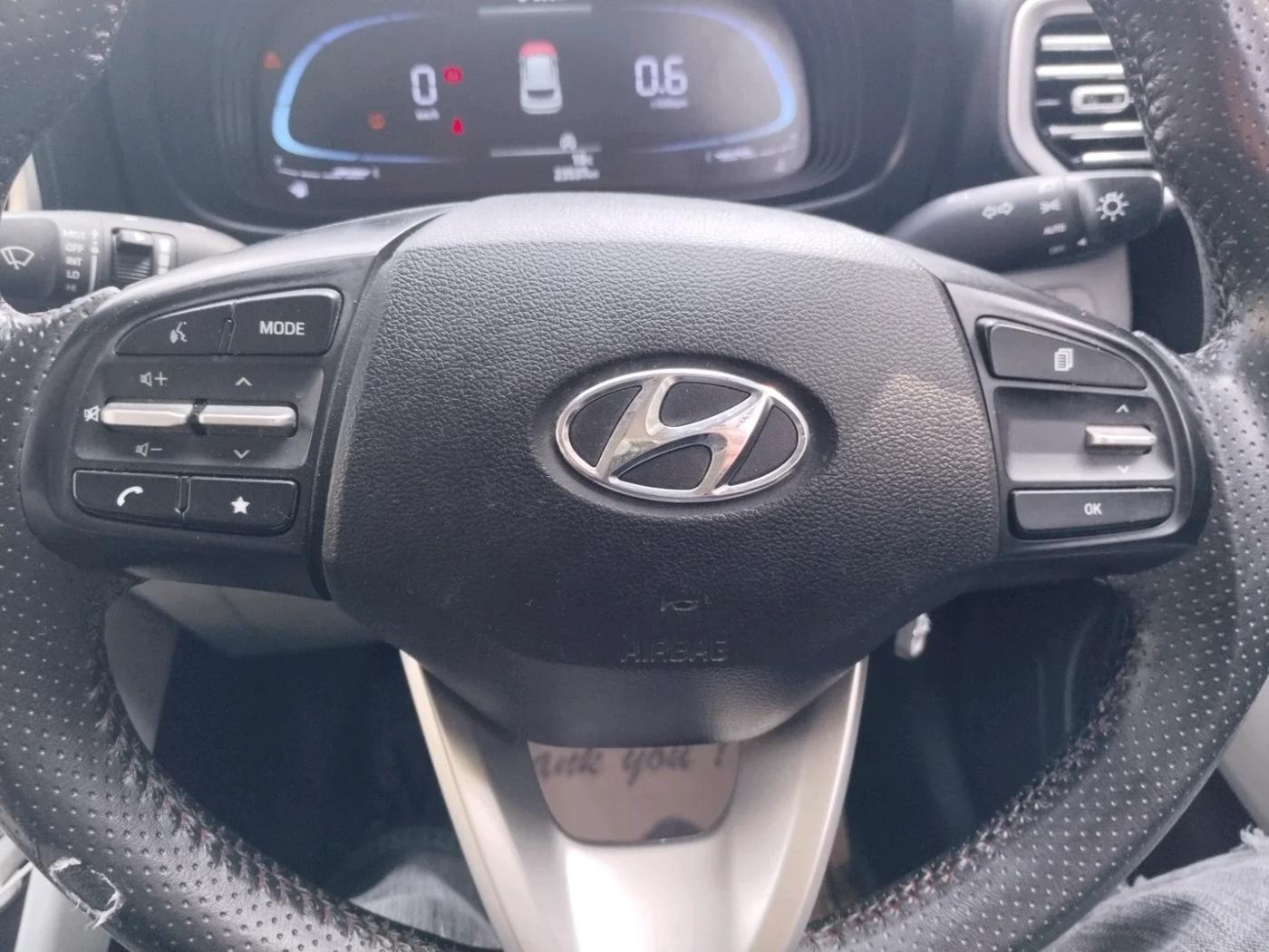 2023 Hyundai VENUE S 1.2, Petrol, Manual, 23,537 km, interior