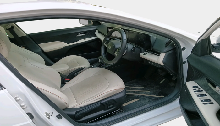 2023 Hyundai Verna SX(O) 1.5 MPI IVT , Petrol, Automatic, 24,905 km, interior