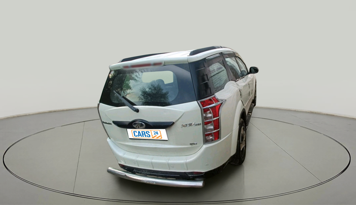 2015 Mahindra XUV500 W6, Diesel, Manual, 1,91,665 km, exterior