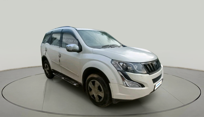 2015 Mahindra XUV500 W6, Diesel, Manual, 1,91,665 km, exterior