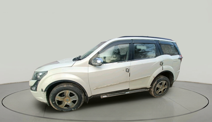 2015 Mahindra XUV500 W6, Diesel, Manual, 1,91,665 km, exterior